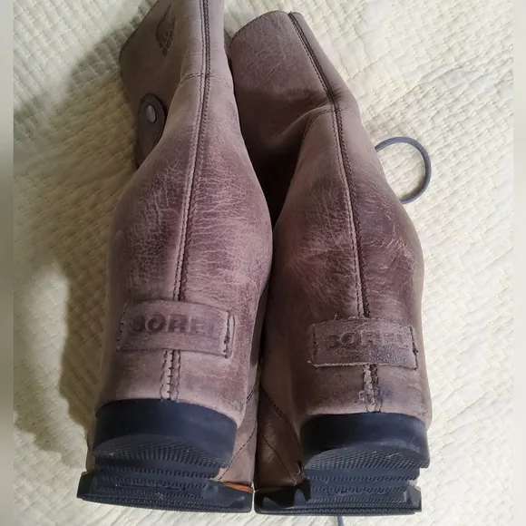 Sorel Joan of Arctic Wedge Ankle Boots Size 10