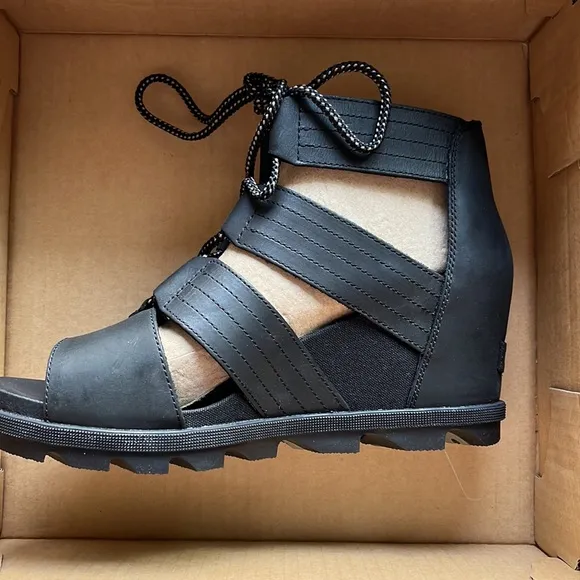 Sorel Joanie II Lace Black Leather Wedge Platform Sandals Size 10.5