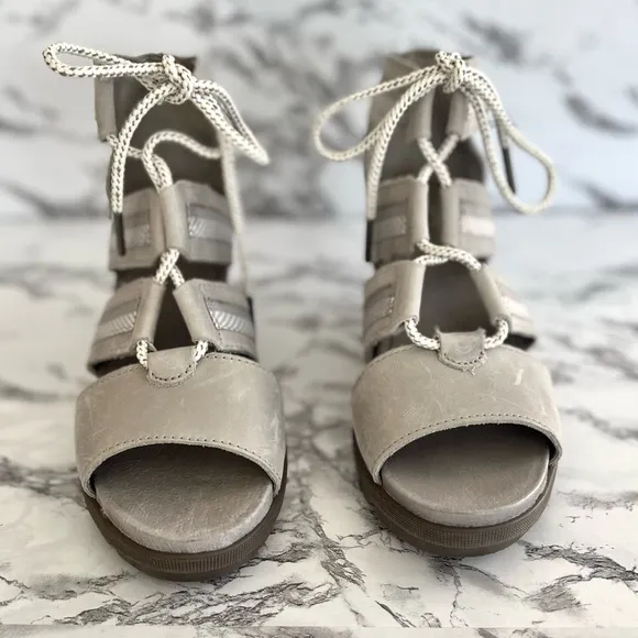 Sorel Joanie II Women’s Grey Lace Up WedgeSandals 9.5