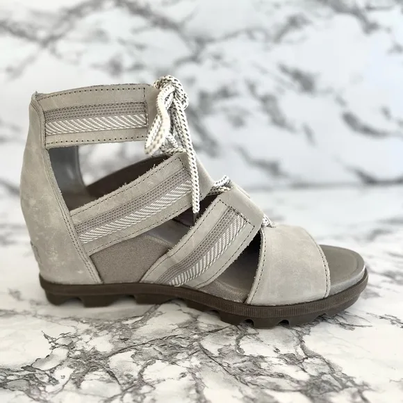 Sorel Joanie II Women’s Grey Lace Up WedgeSandals 9.5