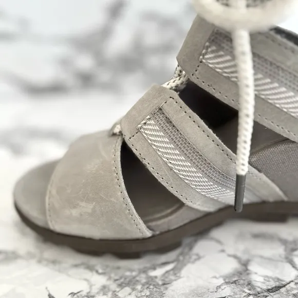 Sorel Joanie II Women’s Grey Lace Up WedgeSandals 9.5