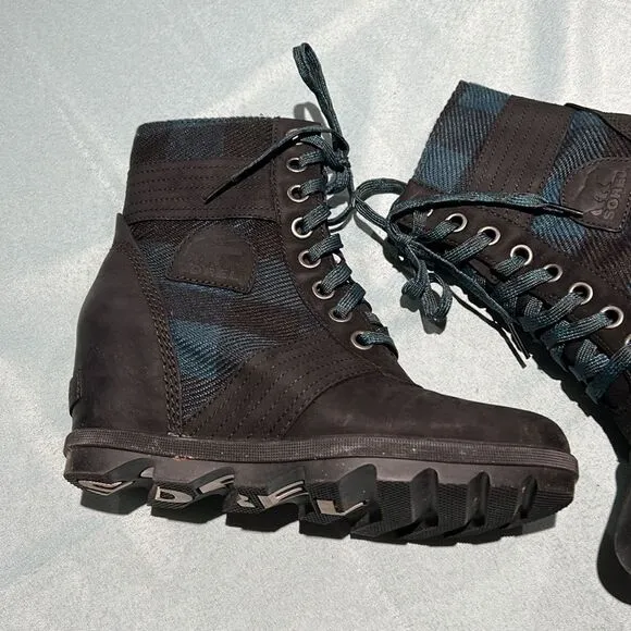 SOREL | Lexie Green Black Buffalo Plaid Wedge Leather Lace Up Boots A8
