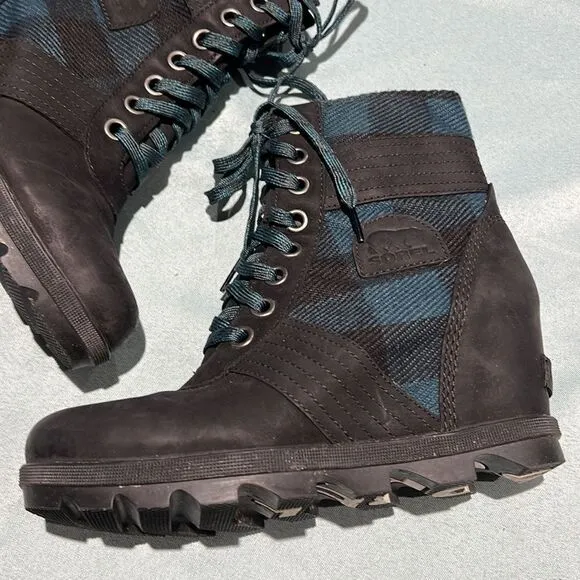 SOREL | Lexie Green Black Buffalo Plaid Wedge Leather Lace Up Boots A8