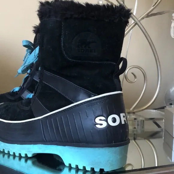 Sorel Tivoli II Lace Up Boots