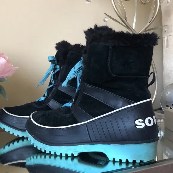 Sorel Tivoli II Lace Up Boots