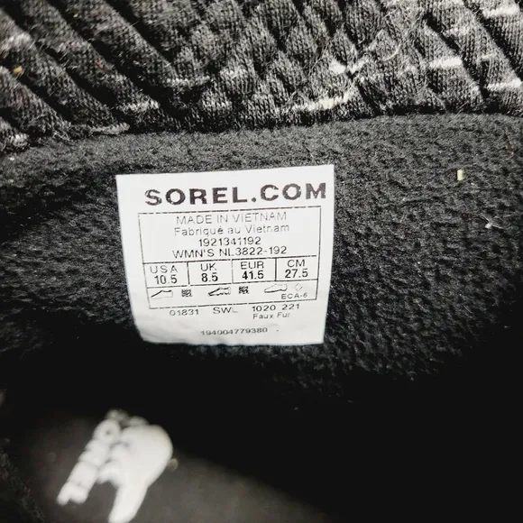 Sorel Whitney II Short Lace Up Winter Boots Women's Size 10.5
