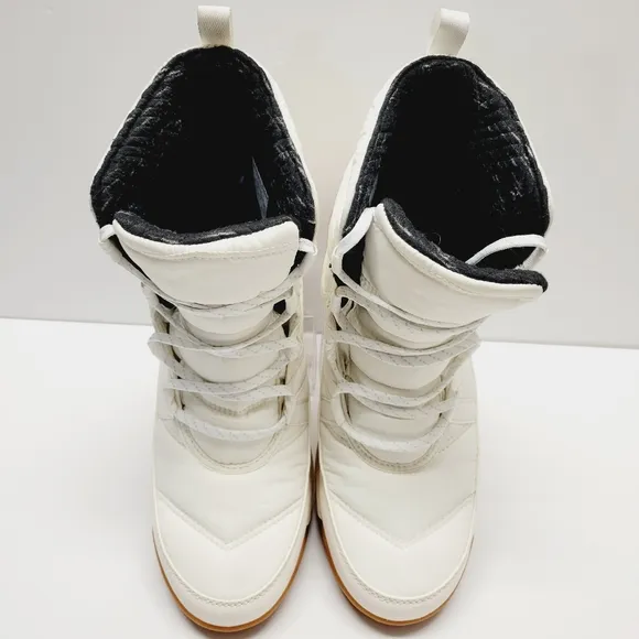 Sorel Whitney II Short Lace Up Winter Boots Women's Size 10.5