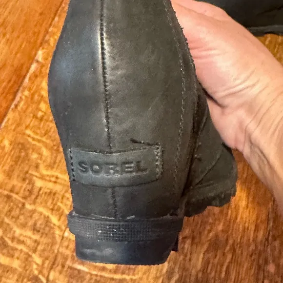 SOREL WOMAN‎ ANKLE BOOTS HIDDEN HEELS WEDGES PLATFORM SIZE 9.5 black