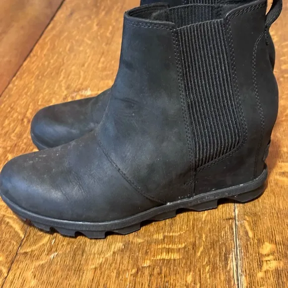 SOREL WOMAN‎ ANKLE BOOTS HIDDEN HEELS WEDGES PLATFORM SIZE 9.5 black