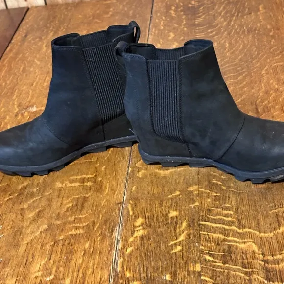 SOREL WOMAN‎ ANKLE BOOTS HIDDEN HEELS WEDGES PLATFORM SIZE 9.5 black