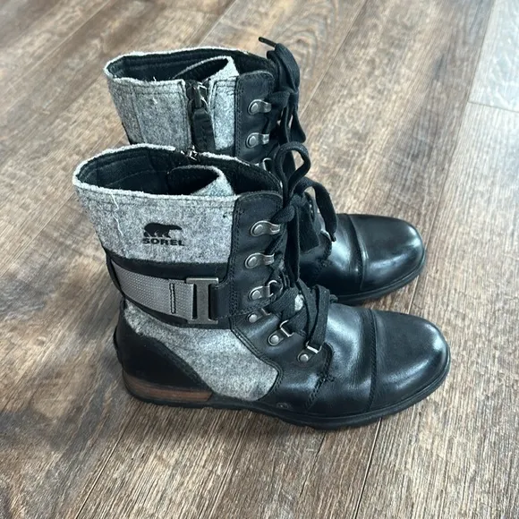 Sorel women’s Major Carly Combat Boots