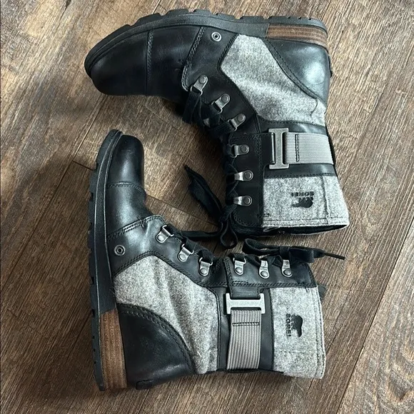 Sorel women’s Major Carly Combat Boots