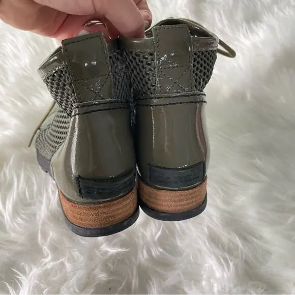 Sorel Women’s Major Lace Mesh Boot Patent Leather Hunter Green Lace-Up Flats 6.5