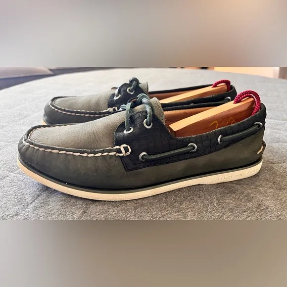 SPERRY Gold Cup 9.5 A/O 2 Eye TopSider Green &amp; Black Leather Boat Shoes Orig$175