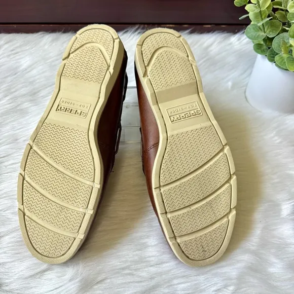 Sperry Top-Sider Authentic Original Leeward 2-Eye Classic Leather Boat Shoes