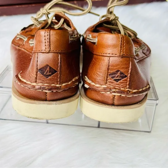 Sperry Top-Sider Authentic Original Leeward 2-Eye Classic Leather Boat Shoes