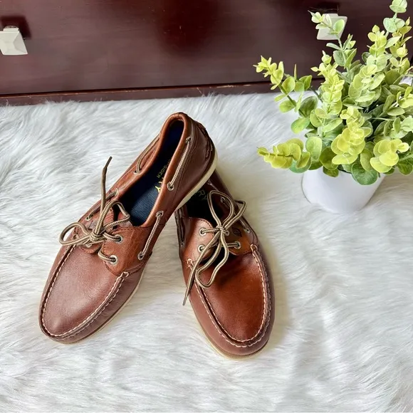 Sperry Top-Sider Authentic Original Leeward 2-Eye Classic Leather Boat Shoes