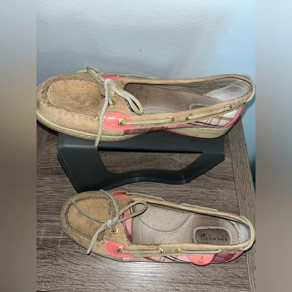 Sperry Topsider Hardback Tan Leather Pink/Plaid Preppy Boat Shoes Women's 9.5M