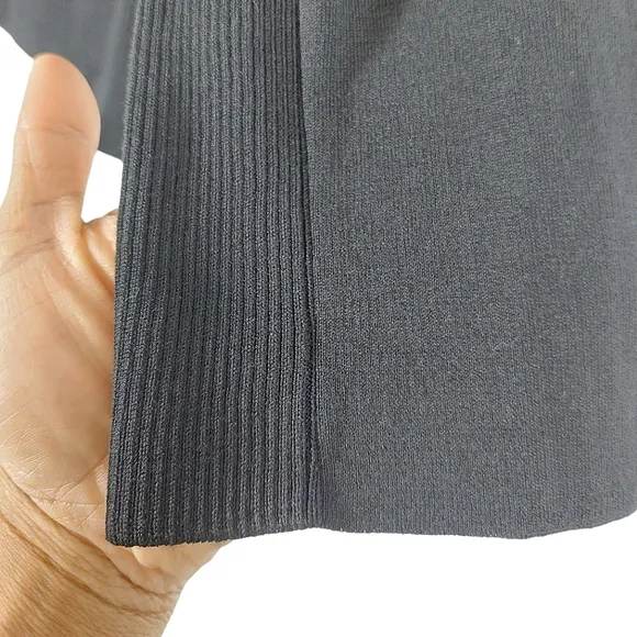 St. John Black &amp; Ivory Wool-Blend Ribbed Knit Pullover Sweater