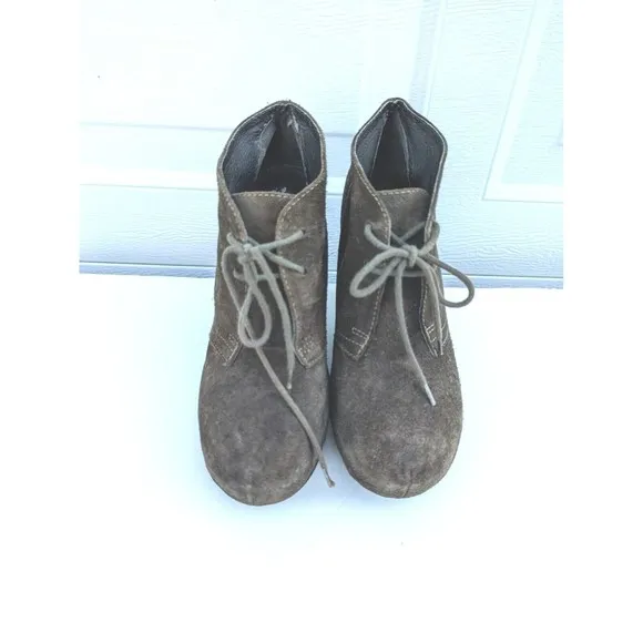 Steve Madden Annie Suede Platform Wedges Olive Green Leather Boots Lace Up 7.5