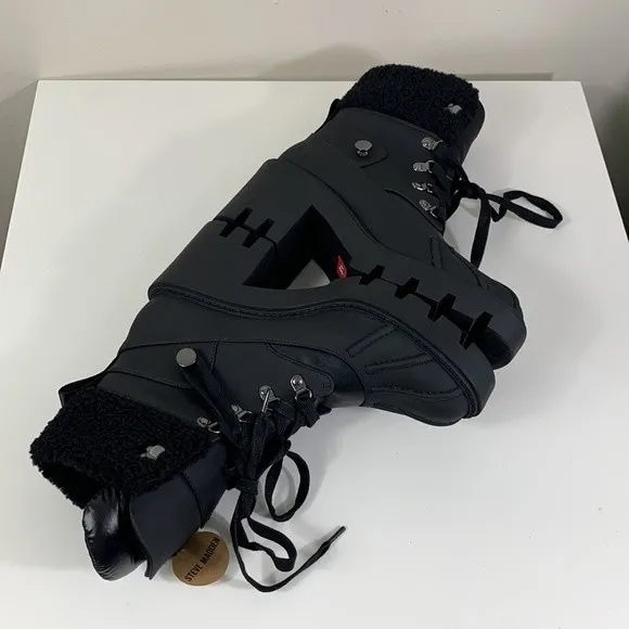 STEVE MADDEN black  boots size 8.5