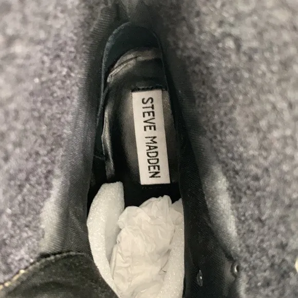STEVE MADDEN black  boots size 8.5