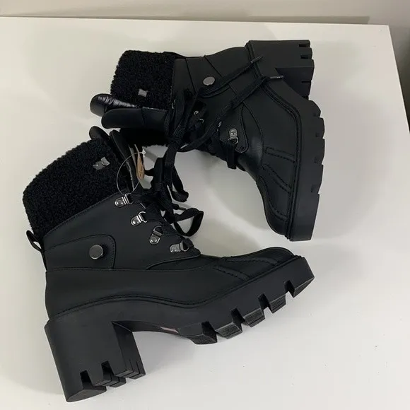 STEVE MADDEN black  boots size 8.5