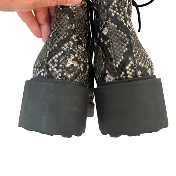Steve Madden Combat Boots 9
