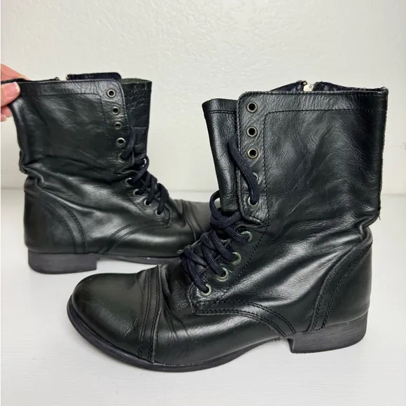 Steve Madden Combat Boots Black Leather Womens size 9