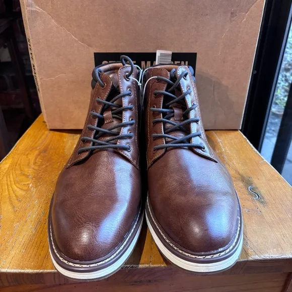 Steve Madden mens P-Jelen short lace up chukka boots cognac 12