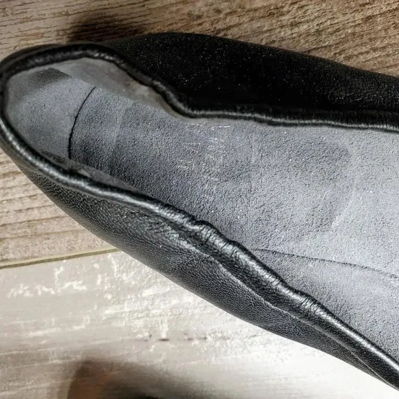 Stuart Weitzman Black Ballet Slip on Leather Flats Round Toe Women's Size 7.5M