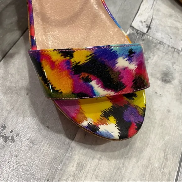 STUART WEITZMAN Diverge Patent Watercolor Platform Wedges Size 7.5