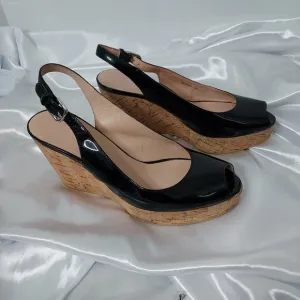 Stuart Weitzman Jean Black Patent Leather Peep Toe Sling Back Wedges Size 8