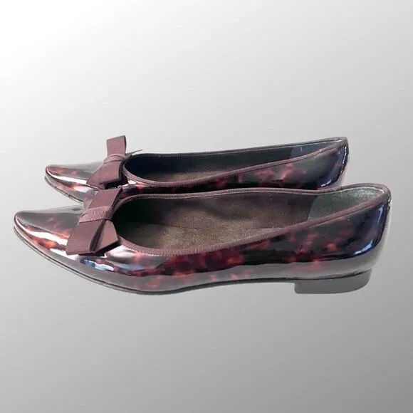 Stuart Weitzman Patent Leather Pointed Toe Tortoise Flats with bow 10 narrow