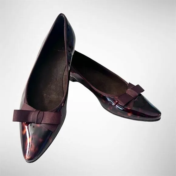 Stuart Weitzman Patent Leather Pointed Toe Tortoise Flats with bow 10 narrow