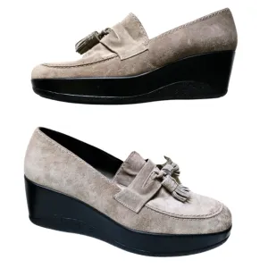 Stuart Weitzman Suede Tassel Loafers Wedges Taupe US 9M Platform