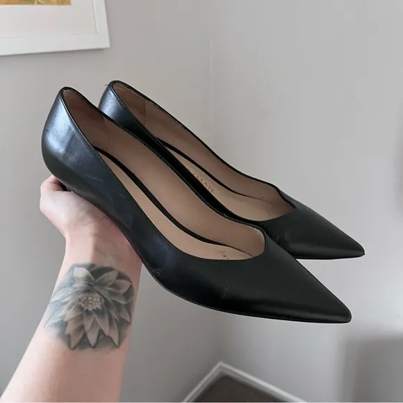 Stuart Wietzman Black Leather Kitten Heel Pump Pointed Toe Classic Business Shoe