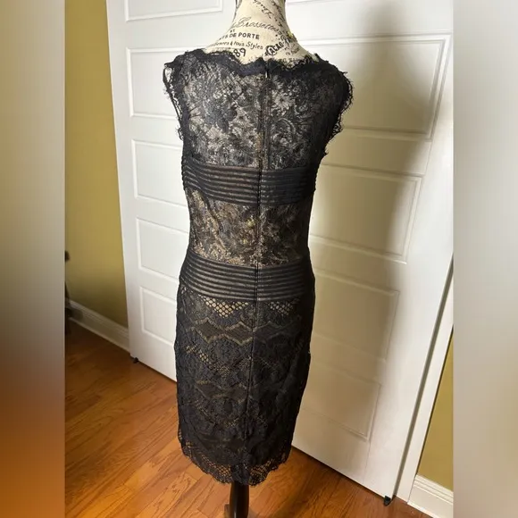 Tadashi Shoji Chantilly Lace Dress Black Size 4
