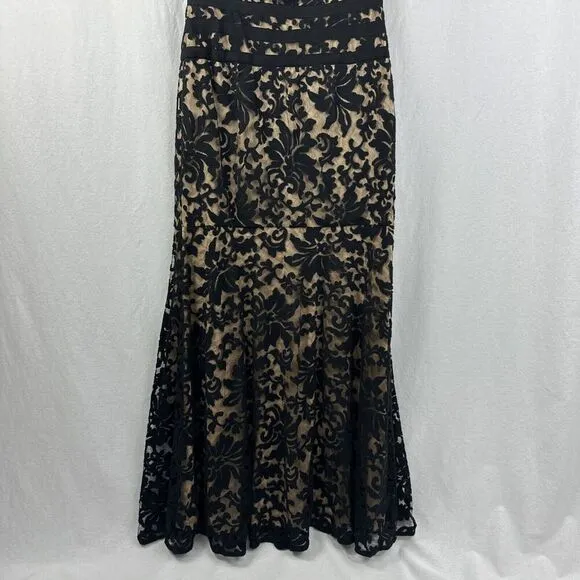Tadashi Shoji Embroidered Black Lace Nude Lined Boat Neck Cap Sleeve Gown 14
