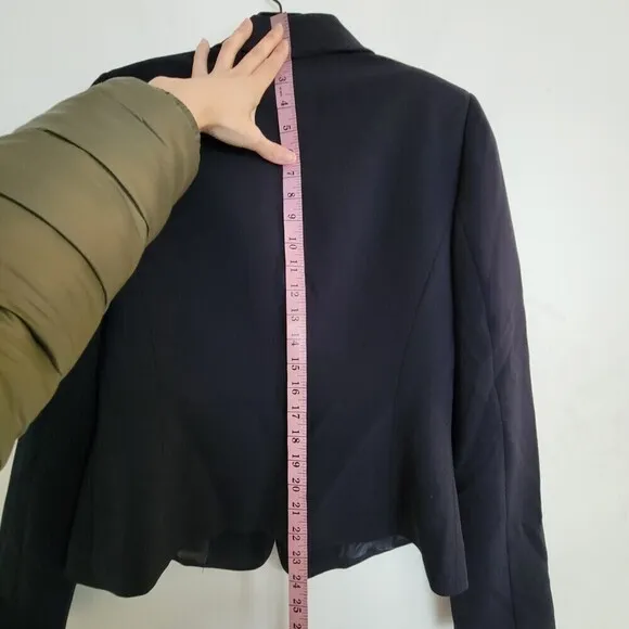 Tahari Navy Blue Button Front Long Sleeve Career Blazer Jacket Size 4