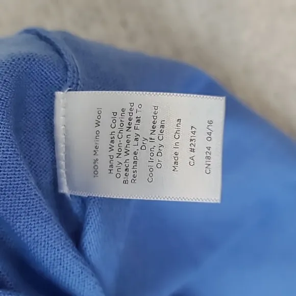 Talbots Pure Merino Wool Long Sleeve V-Neck Sweater in Light Blue
