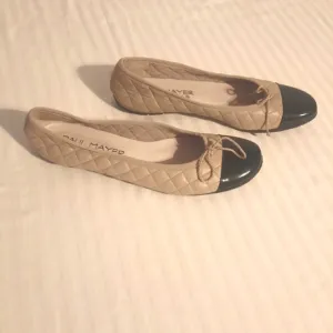Tan And Black Ballet Flats Size 9.5