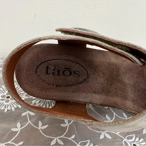 Taos Carousel Leather Wedge Sandal