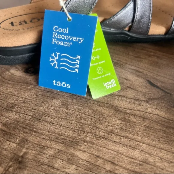 Taos Double U Women's Sandal Size 7 NEW #B1657A