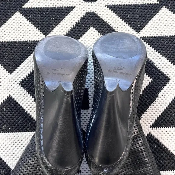 The Last Conspiracy Black Perforated Leather Wedge Open Toe Ankle Boots US 7