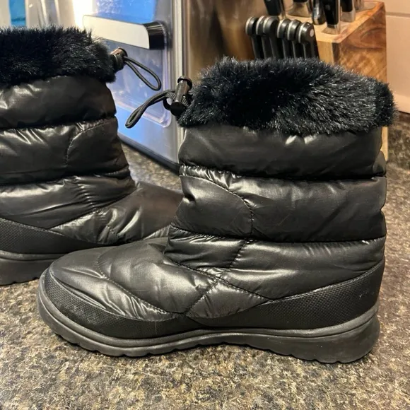 The North Face Nupste III Lightweight Down Boots