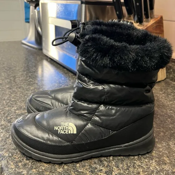 The North Face Nupste III Lightweight Down Boots