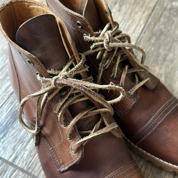 THURSDAY Boot Company Vanguard lace up leather Boots 10D
