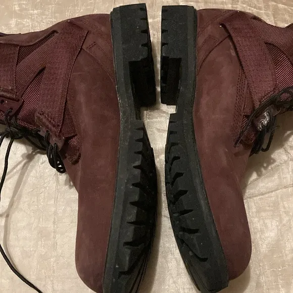 Timberland 6” Burgundy Belt Boots