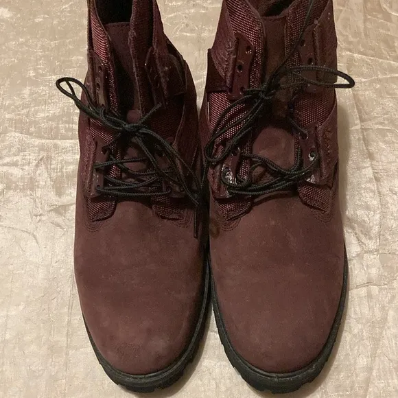 Timberland 6” Burgundy Belt Boots